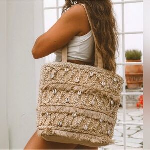 NWT SALT + UMBER 100% NATURAL & RECYCLED MATERIALS ISLA JUTE AND SEASHELL TOTE